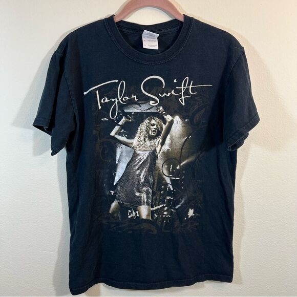 Taylor Swift Black Fearless Tour Shirt Gildan Small 2009 - Picture 1 of 11